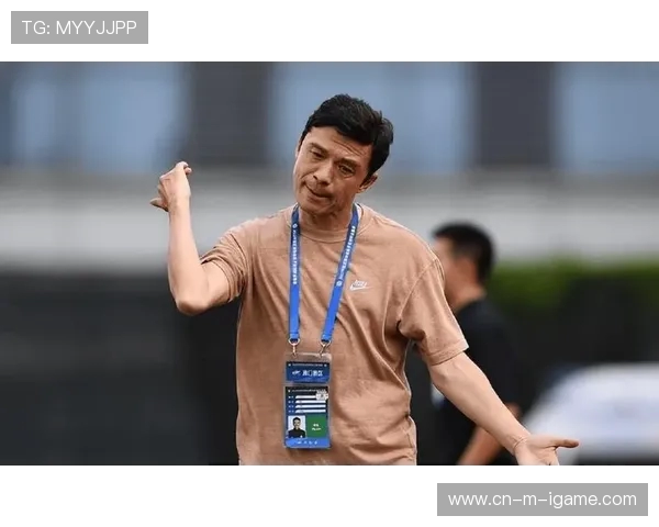 邵佳一从球场到教练席的奋斗历程展现中国足球精神力量